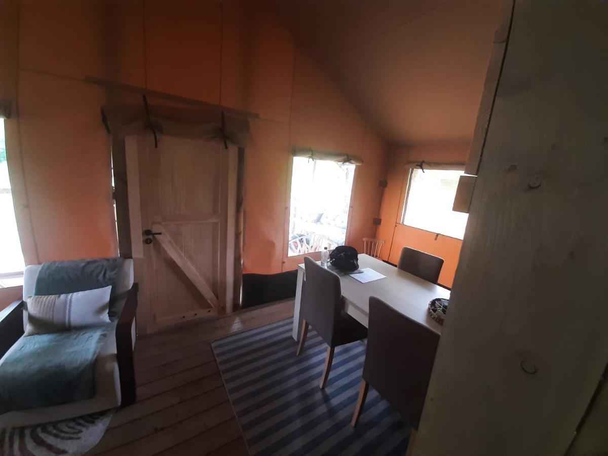 Glamour Glamping At Little Beach 자베크 외부 사진
